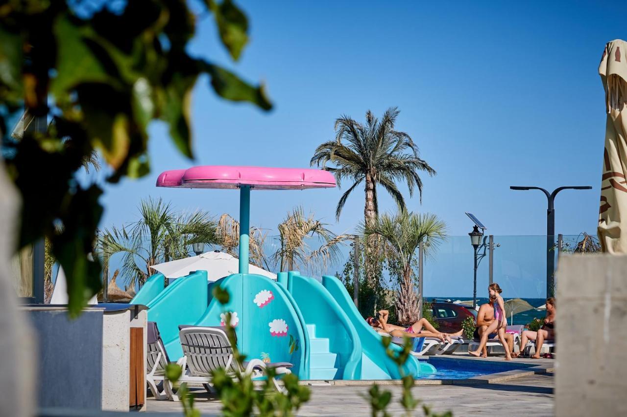Sole Apartment Spa N Pools Beach Resort Нэводари Экстерьер фото